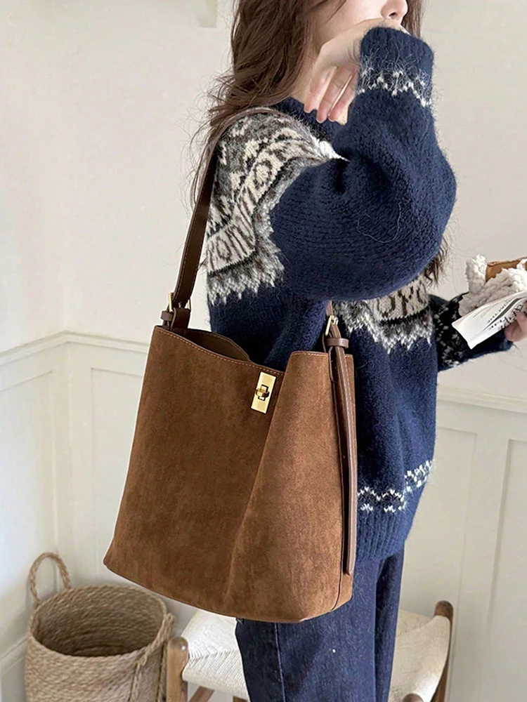 2025 New Autumn/Winter Retro Suedette Crossbody Bag Large Capacity Shoulder Bag Fashion Leisure Commuter Women's Bag