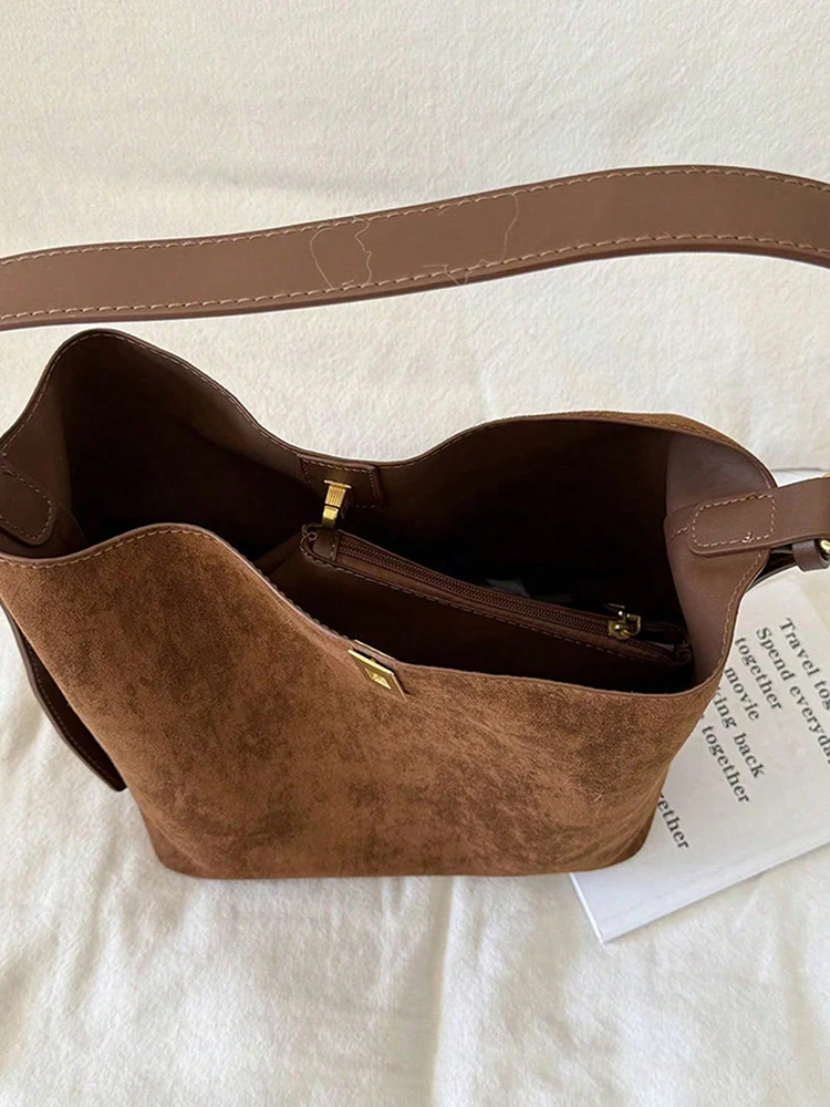 2025 New Autumn/Winter Retro Suedette Crossbody Bag Large Capacity Shoulder Bag Fashion Leisure Commuter Women's Bag - Image 3